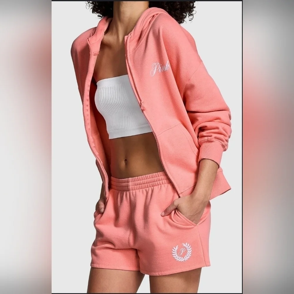 PINK Victoria's Secret Coral Pink Ivy Fleece Campus Shorts Size Large EUC